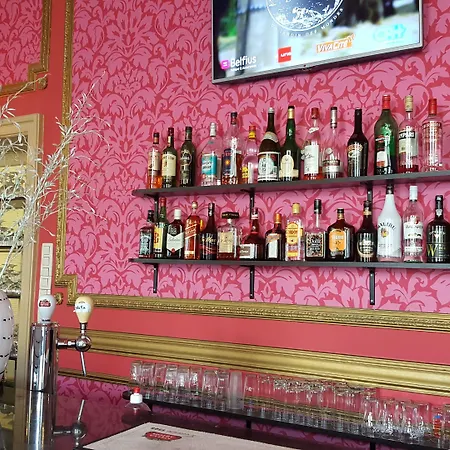 阿尔伯特ii奥斯坦德酒店 酒店 2*