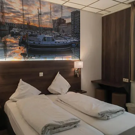 Hotel Ii