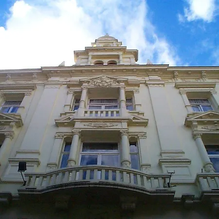 Ii Hotel 2*