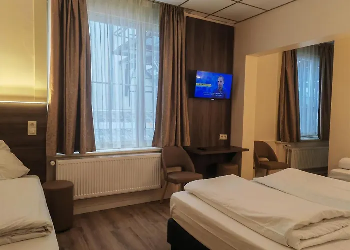 阿尔伯特ii奥斯坦德酒店 2* 奥斯滕德