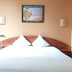 알버트 Ii 오스텐트 2*